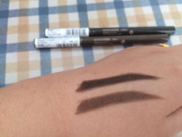 谜尚（MISSHA）自动美眉笔（深棕色）0.26g（自动眉粉初学者 防水防汗持久不脱色 ） 晒单图
