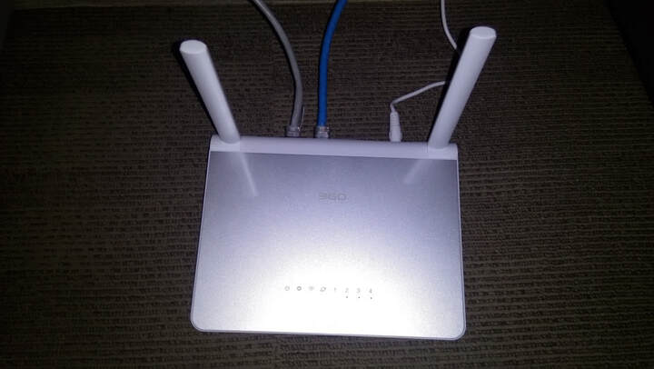 360安全路由P2 1200M双频四天线智能无线路由器 wifi信号放大 光纤宽带大户型穿墙路由 晒单图