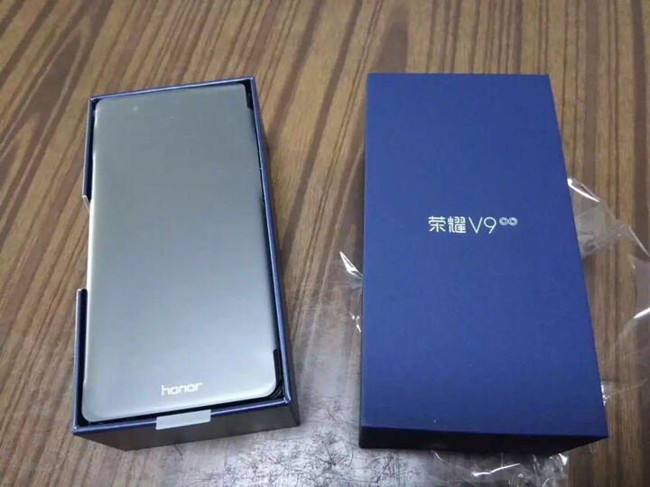 【套装一】荣耀 V9 全网通 尊享版 6GB 128GB 极光蓝 移动联通电信4G手机 双卡双待 晒单图