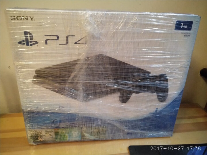 索尼(SONY)【新PS4国行主机】新 PlayStation 4 电脑娱乐游戏主机 1TB(黑色) 晒单图