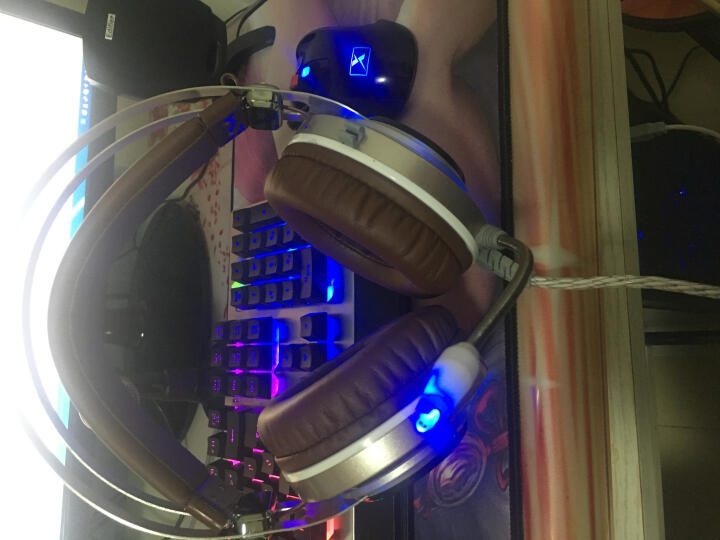 西伯利亚（XIBERIA）K2 头戴式 发光震动 带麦克风 电脑电竞游戏耳机 金色 晒单图