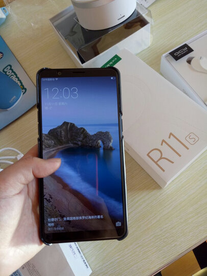OPPO R11s:很喜欢的手机,送货速度快,赠品质