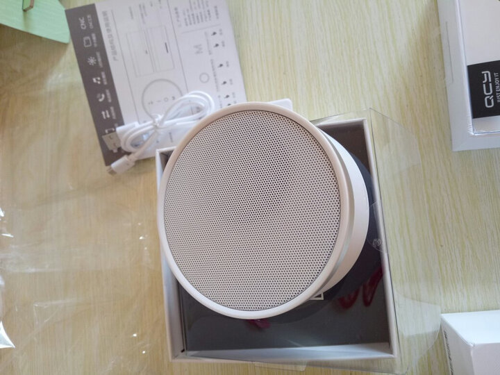 OPPO R11s:很喜欢的手机,送货速度快,赠品质