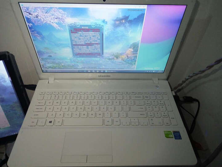 三星(SAMSUNG)270E5K-X05 15.6英寸笔记本