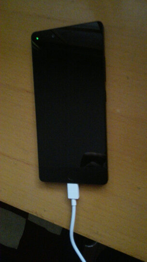 锤子坚果Pro:趁京东活动买的,快递很快,外观也