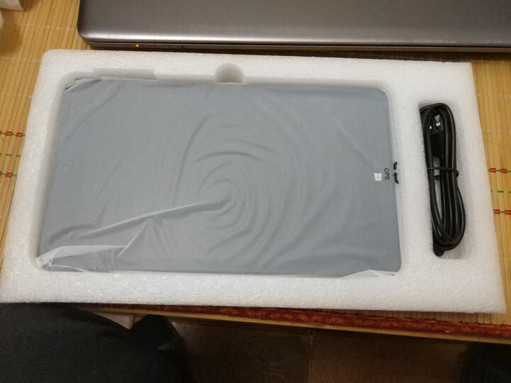 中柏EZpad M3:京东自营快递快得是选择购买