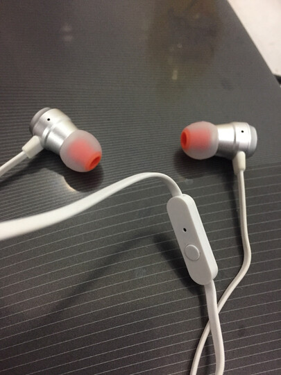 JBLT280A:刚开始声音乱七八糟!滋润它一下午