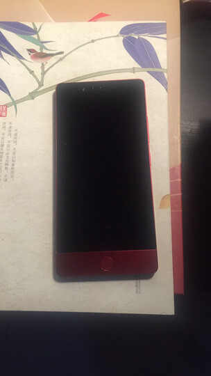 锤子坚果Pro:给妈妈买的,她很喜欢,打算自己入