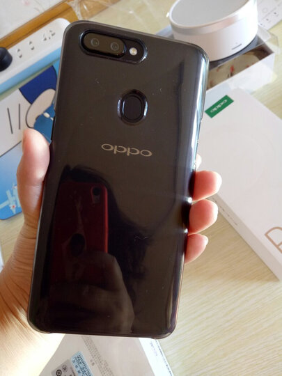 OPPO R11s:很喜欢的手机,送货速度快,赠品质