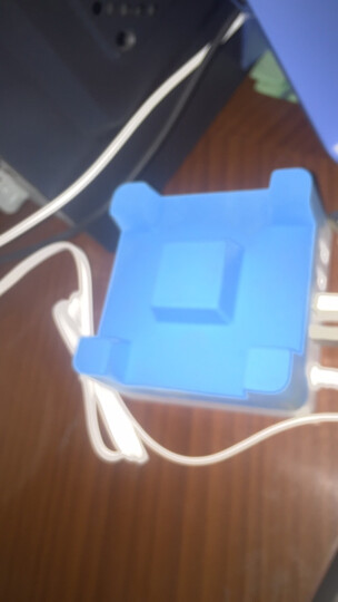 奥睿科（ORICO）四口USB充电器创意支架桌面充电底座 苹果华为小米手机平板通用 办公卧室用 CHA-4U 蓝 晒单图
