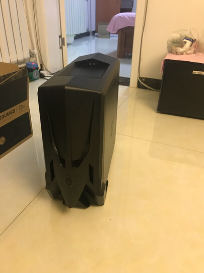 雷神(ThundeRobot)911黑武士A77吃鸡游戏台式电脑整机(i7-8700 16G GTX1070 8G 1T+256G)144Hz 27英寸 晒单图
