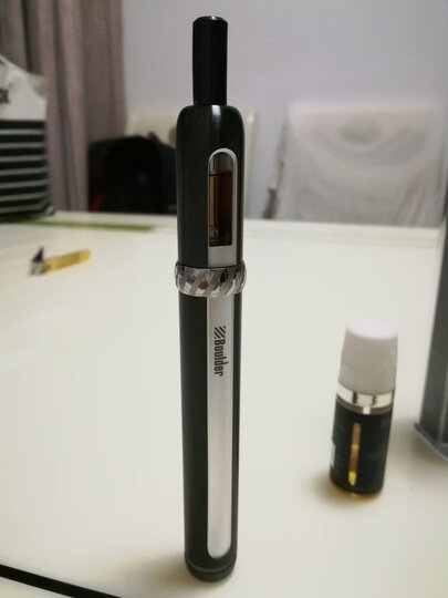 Boulder铂德1号电子烟套装正品 铂德原装电子雾化器大烟雾蒸汽烟辅助戒烟 升级版3月13号发货,请勿拍!详情咨询客服! 含黑金烟油一瓶 雾化芯一盒 晒单图
