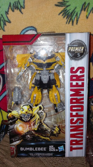 之宝霸天虎杂兵:第一次买的大黄蜂车门颜色与