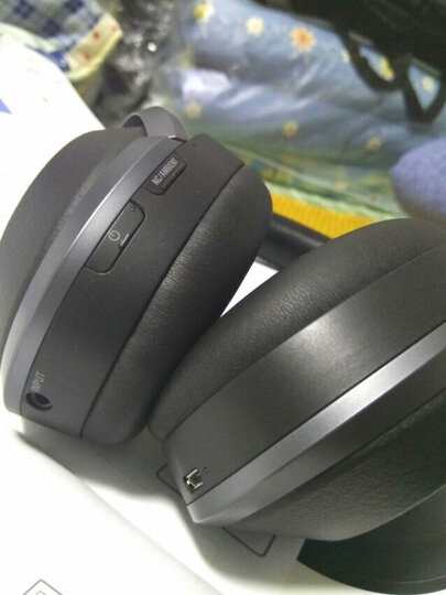 索尼WH-1000XM2:很喜欢,天天听,听了十多天