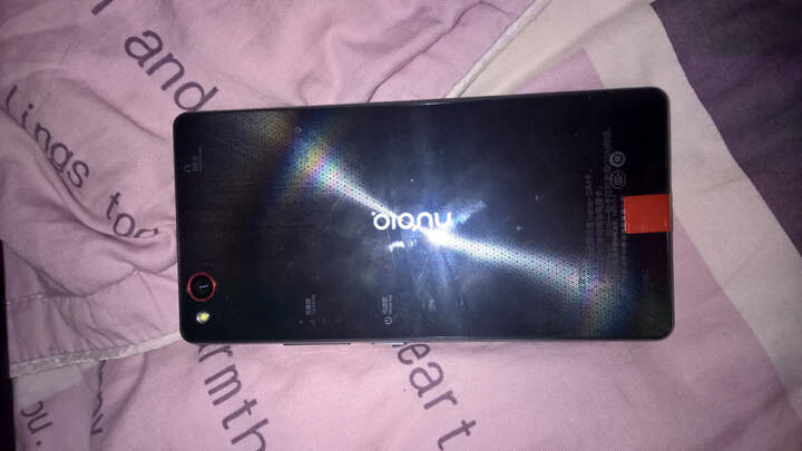 努比亚小牛4 Z9 mini:发热厉害,拿在手上 没什