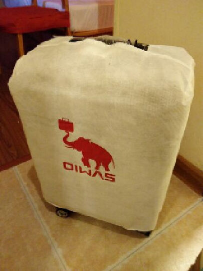 爱华仕拉杆箱:京东。你是旧货市场吗?箱子瘪