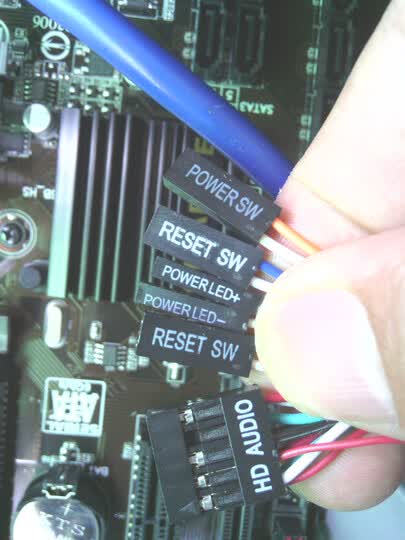 硬盘)--看下这个RESET SW跳线是怎么回事