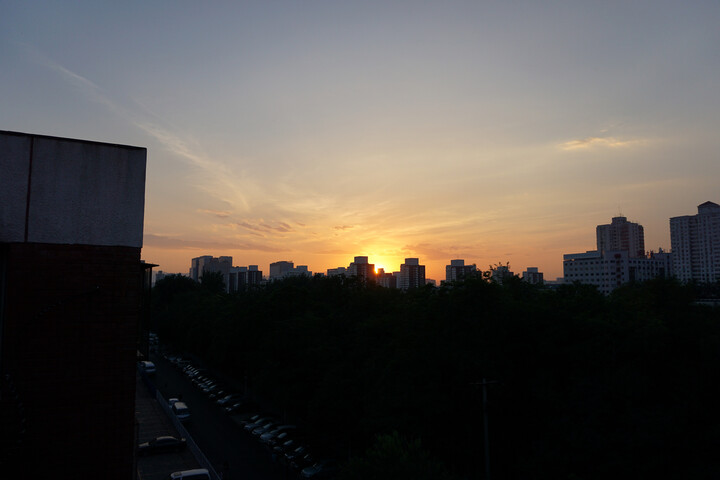 索尼(SONY) ILCE-6000L 标准单镜套装 银色--a