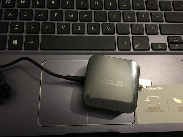 华硕(ASUS) 灵耀S 14英寸超窄边框超轻薄笔记本电脑(i5-8250U 8G 256GSSD FHD IPS)灰色(S4000) 晒单图