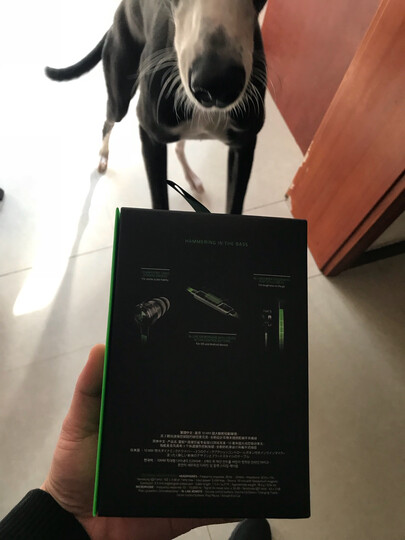 雷蛇战锤狂鲨专业版V2:还不错,为了吃鸡买的