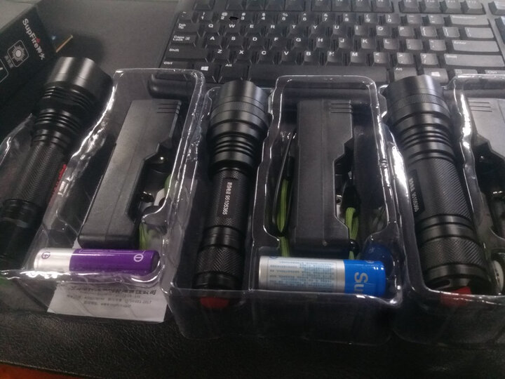 神火(supfire)C8T6 强光手电筒 远射LED充电式防身灯 配18650电池 晒单图