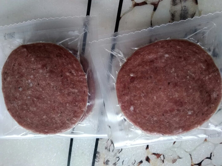 伊赛 私房牛肉饼 300g/盒（4片）黑椒味 汉堡饼 晒单图