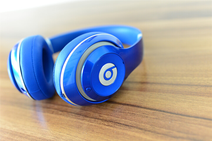 BEATS 全新Studio2.0 录音师 2013版 头戴式耳