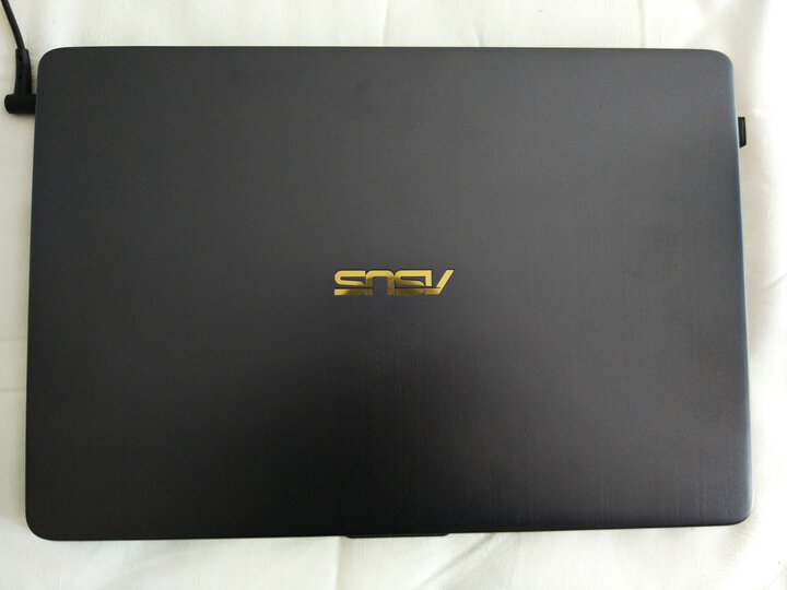 华硕(ASUS) 灵耀S 14英寸超窄边框超轻薄笔记本电脑(i7-7500U 8G 256GSSD FHD IPS)金属蓝灰(S4000) 晒单图