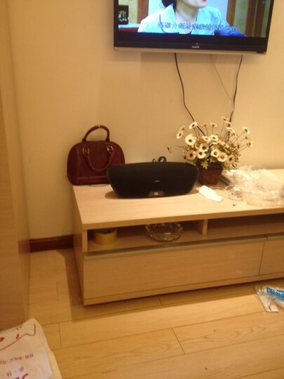 音乐底座音箱 内置无线蓝牙 黑色--低音不行,这