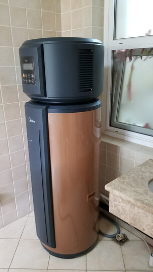 美的(Midea)空气能热水器 家用电热水器 70度高温南北通用 一体机190升3-6人(样机) RSJ-15/190RDN3-C 晒单图