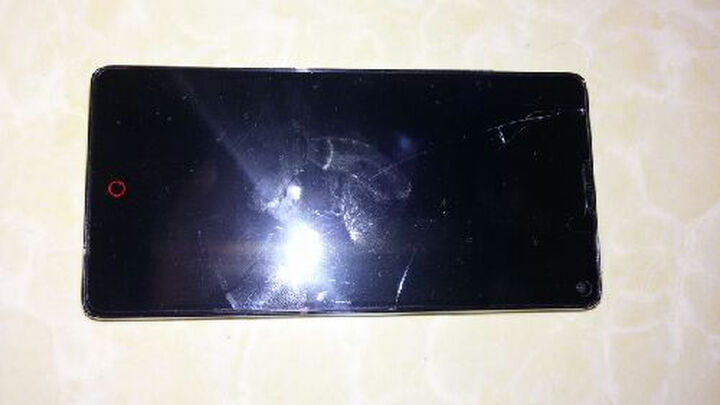 努比亚 (nubia)小牛2 Z5S mini 3G手机(前黑后白