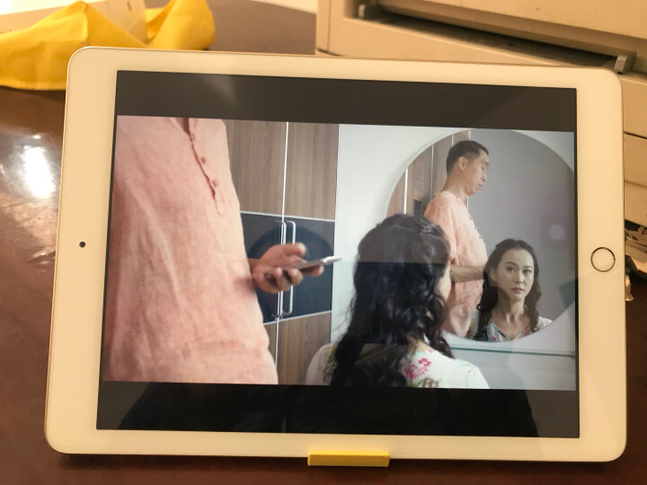 Apple iPad 平板电脑2017款9.7英寸（128G WLAN版/A9 芯片/Retina显示屏/Touch ID技术 MPGW2CH/A）金色 晒单图