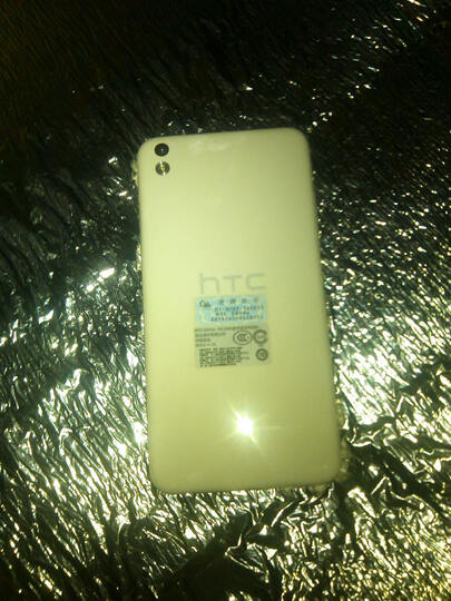HTC D816w 3G手机(轻盈白)WCDMA\/GSM 双