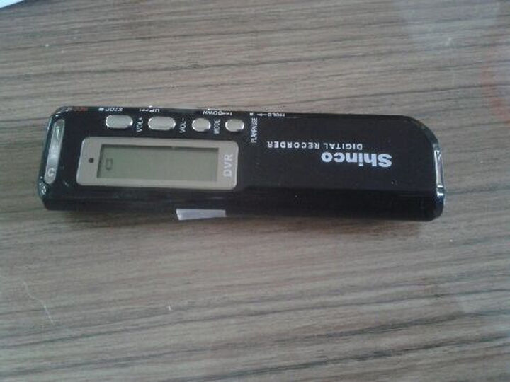 新科(Shinco)RV-03 8G 录音笔 MP3播放 睿智黑