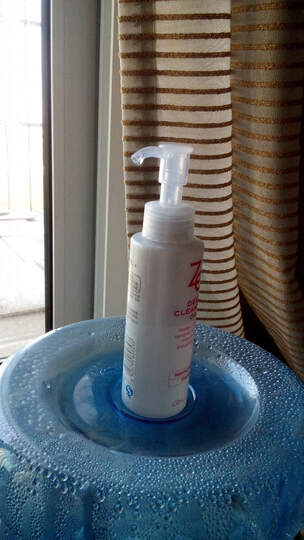 姬芮Za净颜深层卸妆油 100ml--效果可以。快递