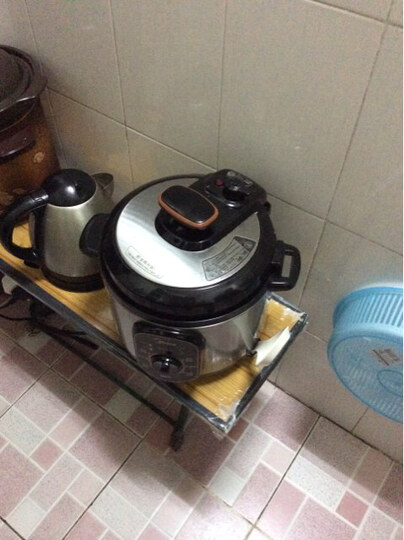 美的(Midea) W12PCH402E 旋钮版4L 电压力锅