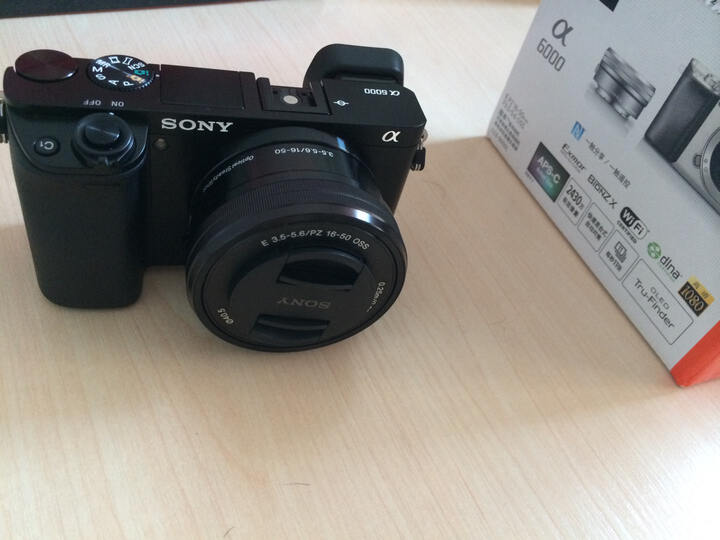 索尼(SONY) ILCE-6000L 标准单镜套装 黑色--很