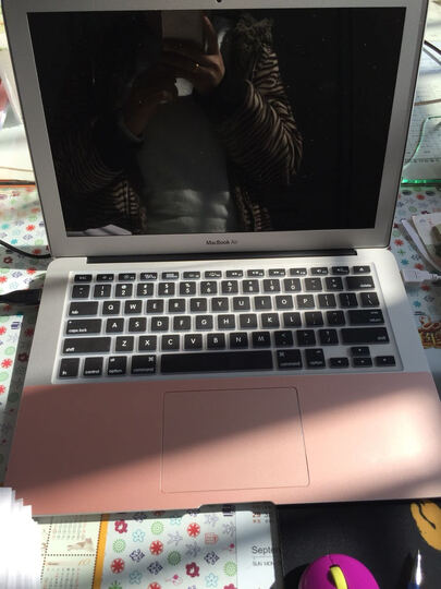 Apple MacBook Air 13.3英寸笔记本电脑 银色(