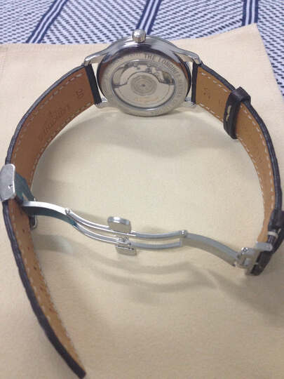 浪琴机械男士手表:手表不错,很漂亮。看保修卡