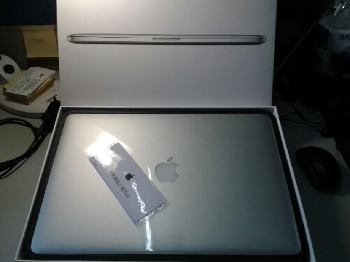 Apple MacBook Pro 15.4英寸笔记本电脑 银色