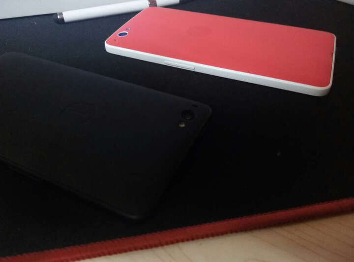 锤子 坚果 16GB 黑色 移动联通4G手机 双卡双