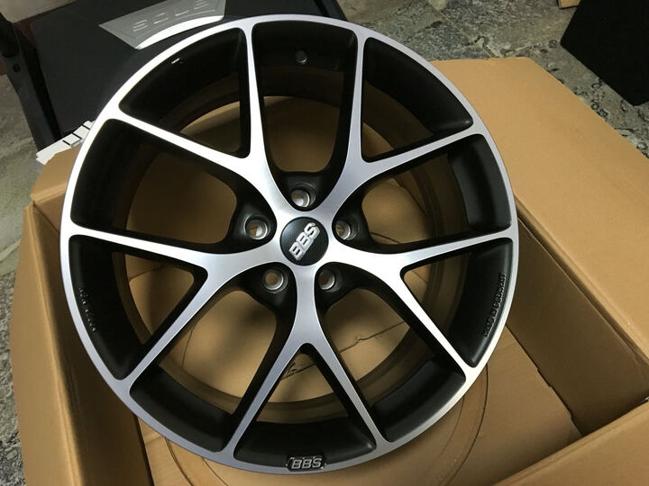 BBS SR款式轮毂 德国原装进口奥迪奔驰A/B/C/E大众高尔夫斯柯达西亚特MINI F56 8*18英寸 亚光黑色+抛光 订阅 晒单图