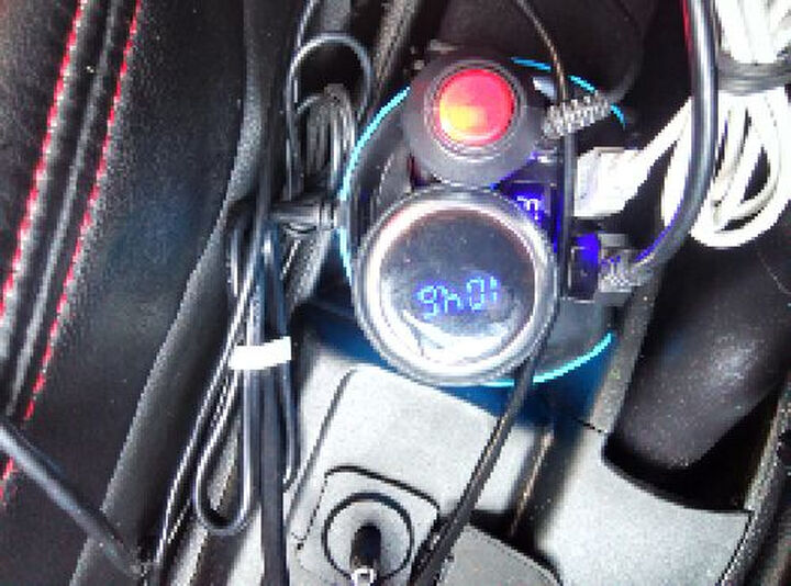 先科BT68S智能云车载MP3播放器 在线云音乐