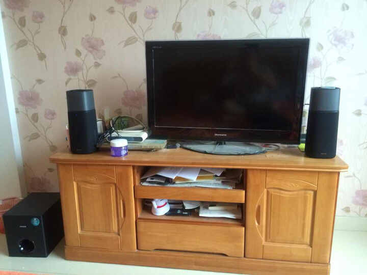 飞利浦F5:音响效果很好,晚上看电影的时候注