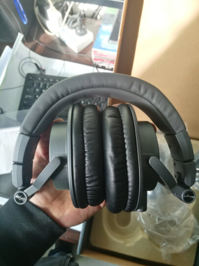 铁三角（Audio-technica）ATH-M50X MG 头戴式专业全封闭监听音乐HIFI耳机 哑灰色限量版 晒单图