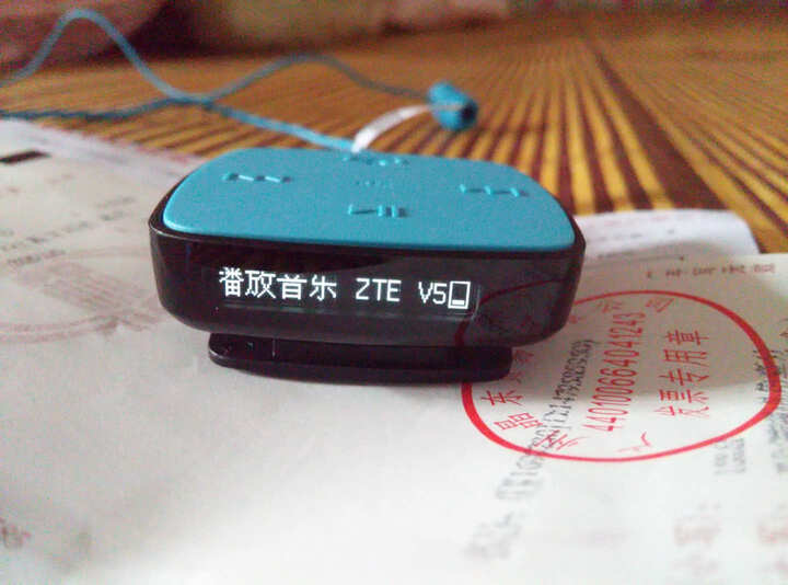 诺基亚(NOKIA)BH-221 蓝牙耳机 蓝色--我还是