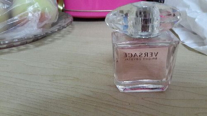VERSACE范思哲晶钻女用香水 30ml--很好用很