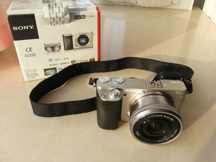 索尼(SONY) ILCE-6000L 标准单镜套装 银色--索