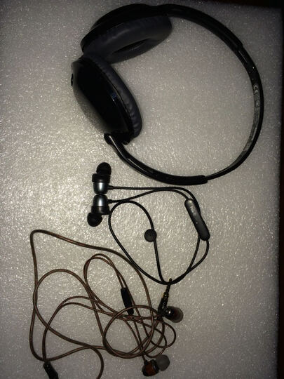 飞利浦(PHILIPS)头戴式蓝牙耳机 无线音乐耳机 立体声耳机 带麦克风 SHB4405BK 晒单图