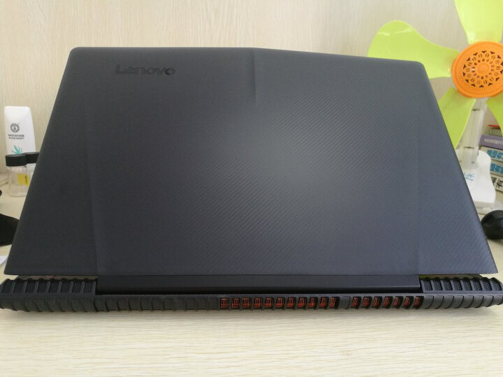 联想(Lenovo)拯救者R720 GTX1050Ti 15.6英寸大屏游戏笔记本电脑(i5-7300HQ 8G 1T+256G SSD 4G IPS 黑) 晒单图